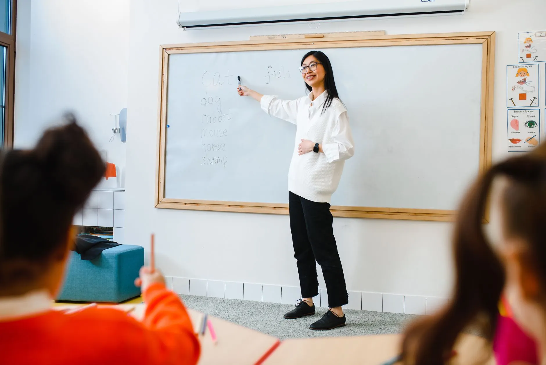 湖北吉慈甫科技教学一体机产品技术规格与教学场景适配详解