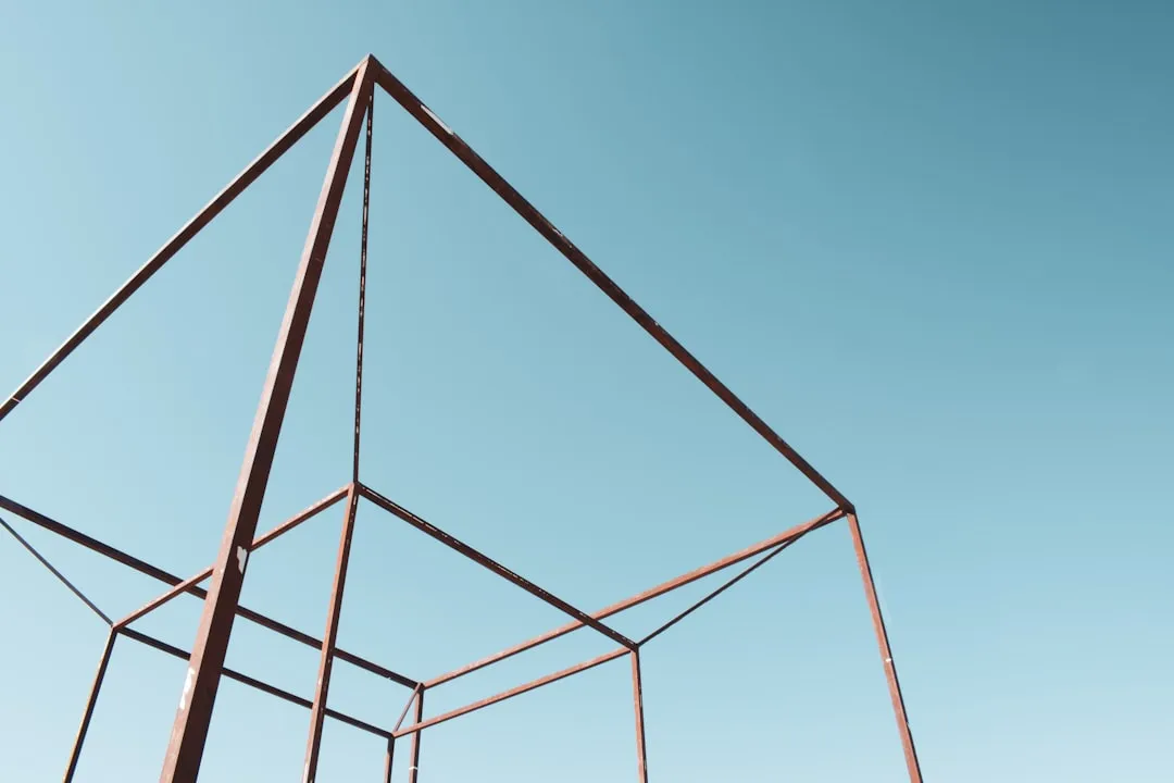 教学一体机与电子白板在智慧课堂中的技术融合与应用分析